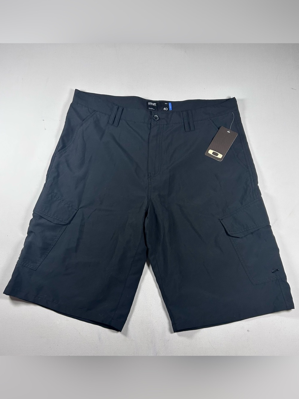 Oakley Cargo Chino Shorts Mens 40 Black Loose Fit Lightweight NWT